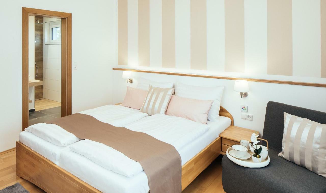 Pension Auszeit Velden Velden am Wörthersee Εξωτερικό φωτογραφία